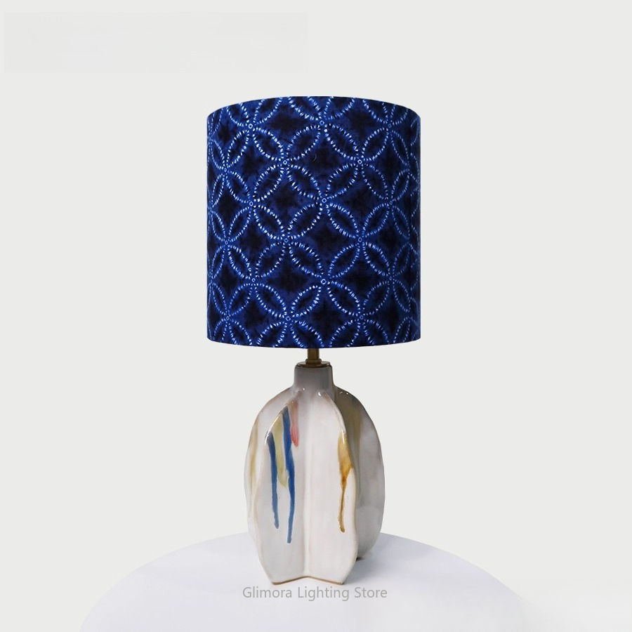 Century Textile & Sewing Supply Photos - Candeeiro de mesa em tecido Liberty: